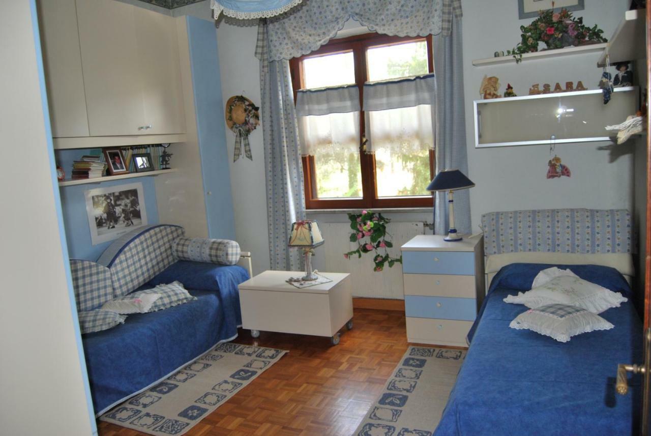 Casa Pontecorvi Bed & Breakfast เวลเลตริ ภายนอก รูปภาพ
